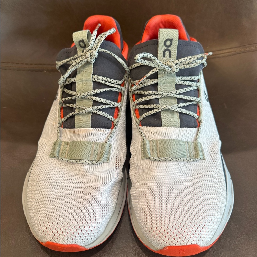 On Men’s CloudTec size 11 orange green